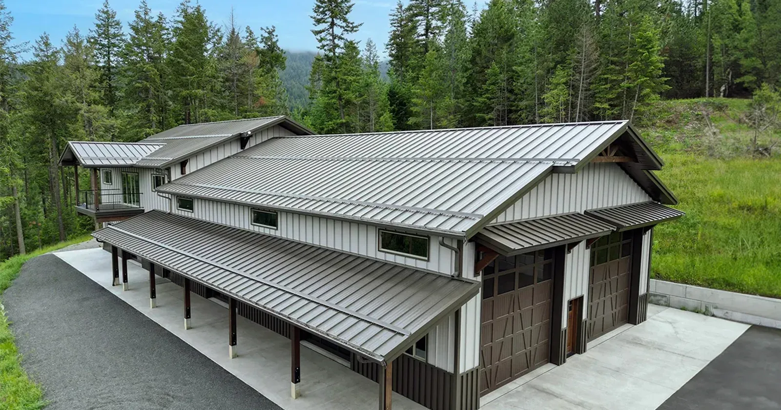 A barndominium with metal roofing in Idaho, the kind of project behind a search for metal roofing near me